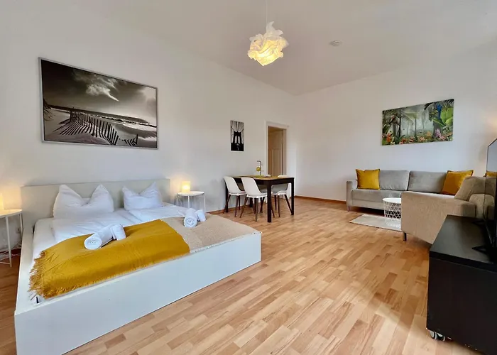 Dill Am Blauen Wunder * Dresda